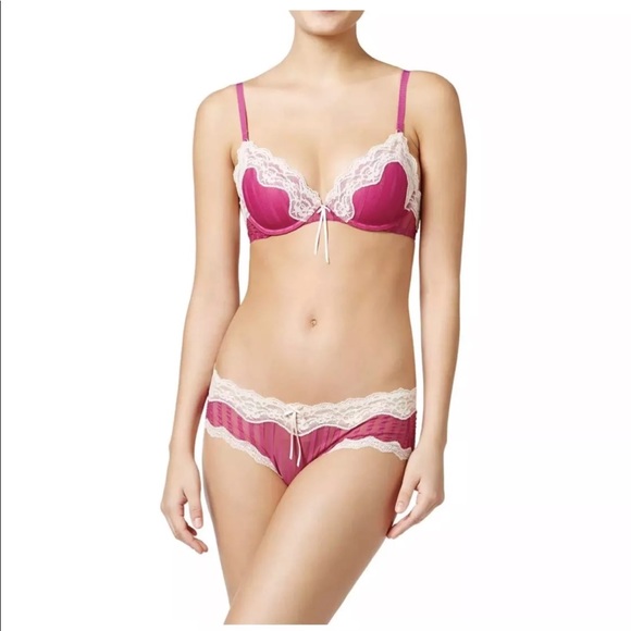 Heidi by Heidi Klum Mesh Lace Push Up - Picture 3 of 5